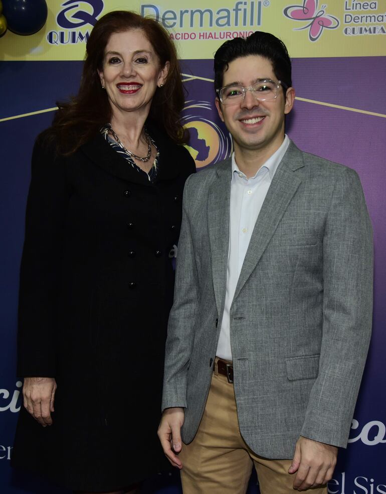 Ana Sisa y Armando Garcete.