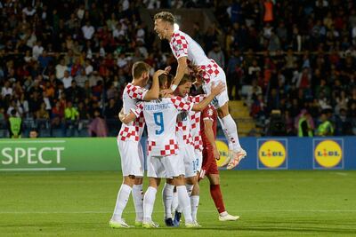 Croacia derrotó a Armenia y lidera su grupo