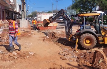 El empleo público encabeza la escala, seguido por el privado, el independiente y el doméstico.