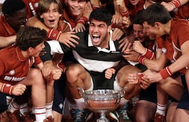 Carlos Alcaraz se convirtió en el sexto jugador de la historia capaz de remontar dos sets en una final de Roland Garros.
