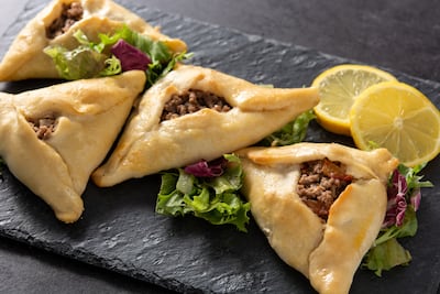 Fatay, empanadas de carne de Medio Oriente.