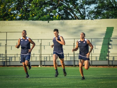 Ismael Benegas (36 años), Claudio Núñez (28) y Orlando Gaona Lugo (33) trabajan en la parte física en el estadio Arsenio Erico. El primero estará como alternativa; los otros serán titulares.