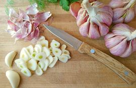 Ajo crudo.