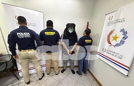 Líder de facción criminal brasileña fue entregado a la Policía Federal, en Foz de Yguazú