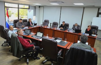 Miembros del Consejo de Administración de la Cajubi.