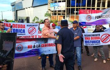 La lucha por un resarcimiento por los desaparecidos Saltos del Guaira no cesa y ahora exigen que el gobierno devuelva lo arrebatado al municipio
