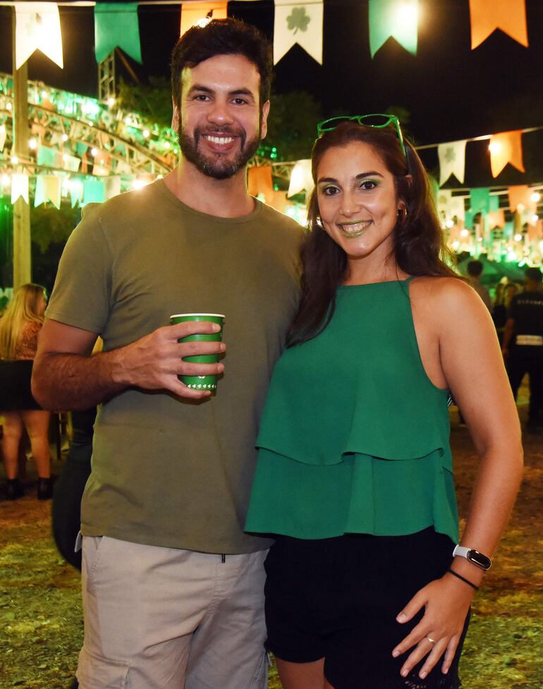 Édgar Pineda y Débora Domaniczky.