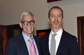 Daniel Nasta y Javier Parrondo, embajador de España en Paraguay.