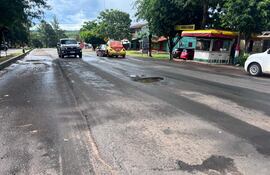 Este sector de la ruta PY08 corresponde la zona urbana de la ciudad de Guayaybí que se encuentra en pésimo estado
