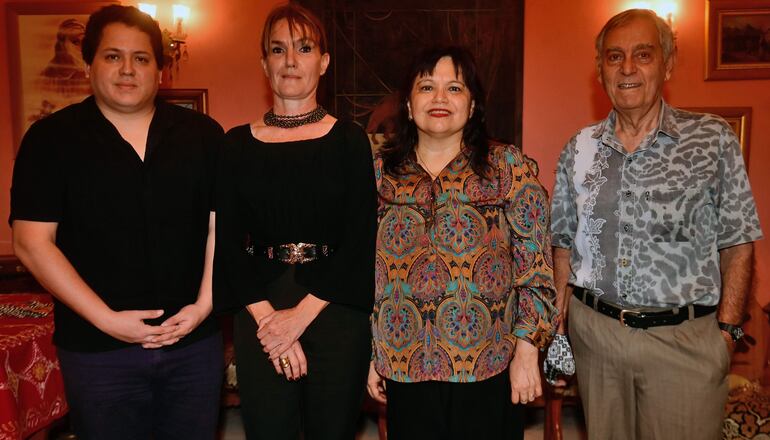 Martín Ruíz, Valérie Salvat, Lourdes Rahi y Raúl Tuma.