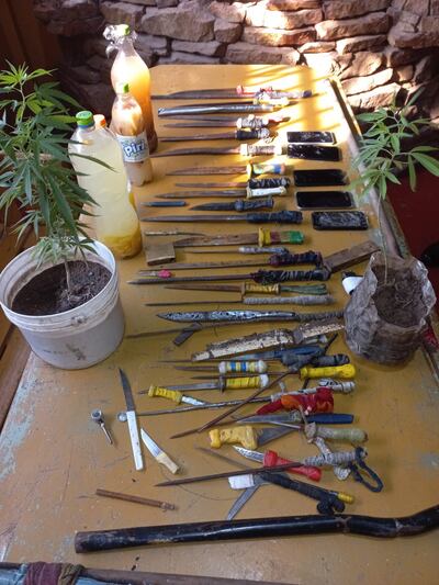 Emboscada carcel armas