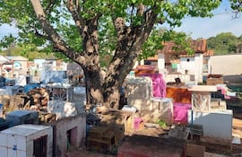 Saturación del cementerio de Santa Rosa genera preocupación de la ciudadanía.