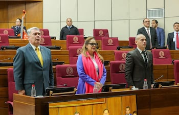 Postulantes a Defensor del Pueblo, convocados en el Senado. (Foto: Prensa Senado).