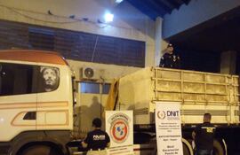 Investigarán procedencia y destino de 33.000 kg de fertilizantes incautados en Capitán Meza.