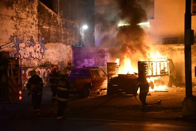 Vehículos en desuso del MUVH se incendiaron.