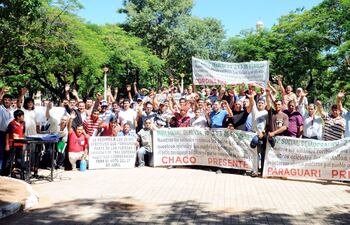 Excombatientes del 89 se manifestaron en varias ocasiones reclamando el cobro de la indemnización (foto de archivo).
