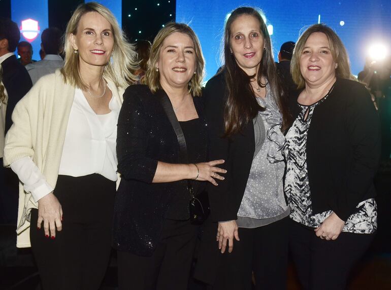 Susana Bosmans, Lucía Fontclara, Olga Estigarribia y Raquel Lima.