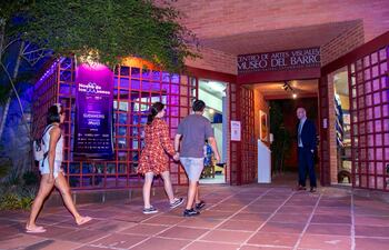 El acceso a los museos y el desplazamiento en buses fueron gratuitos para el público en general.