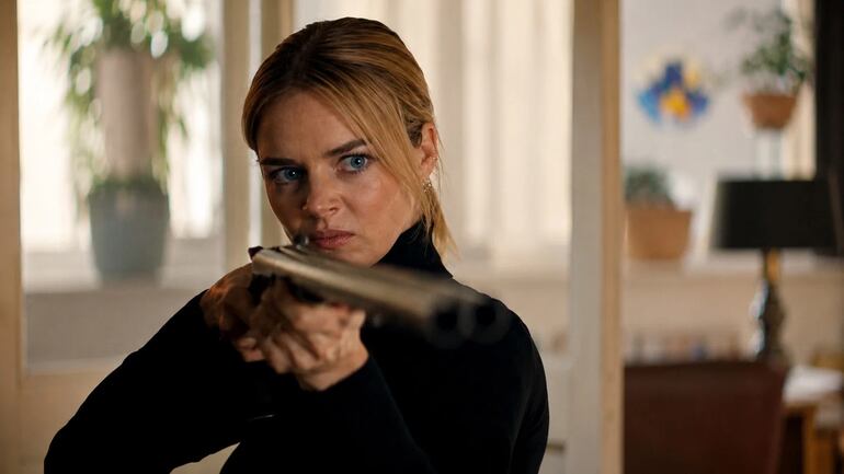 Sobre tu cadáver película Samara Weaving