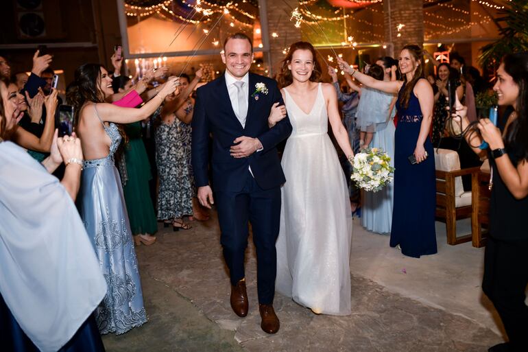 Llegando a la fiesta.
