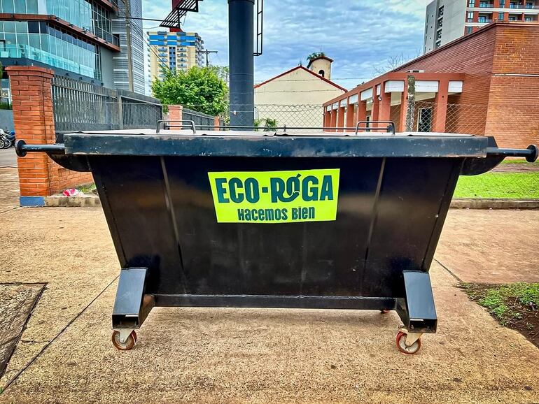 El Ministerio del Ambiente y Desarrollo Sostenible (MADES) colocó numerosos basureros en puntos estratégicos donde se desarrolla el Rally.