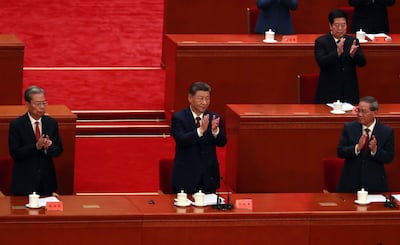 Xi Jinping (C), presidente de China, durante la celebración del congreso del Partido Comunista chino, el buró político y centro de poder del gigante asiático.