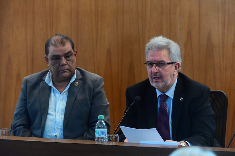 Mario Apodaca, vicepresidente de la ARP y Enrique Duarte, presidente de la UIP y Feprinco.