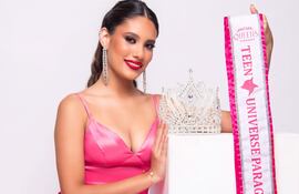Fiorella Gamarra, Teen Universe Paraguay 2026, en una postal captada por el fotógrafo Willians Martínez.
