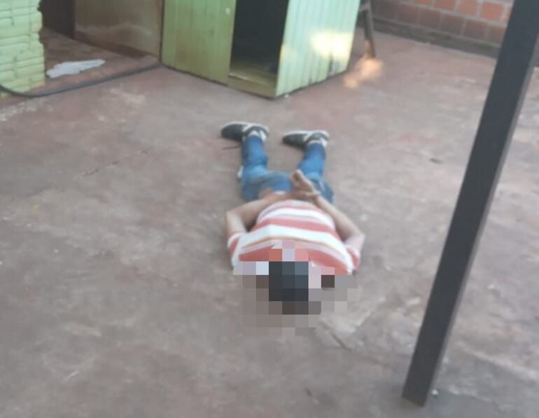 Adicto ingresó a una vivienda, fue reducido por el dueño y falleció de un paro cardíaco
