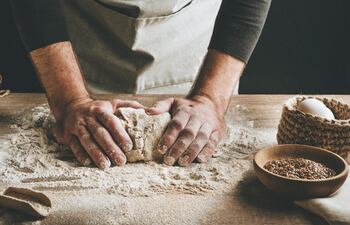 Elaborar pan en casa es un arte que combina ciencia, pasión y paciencia.
