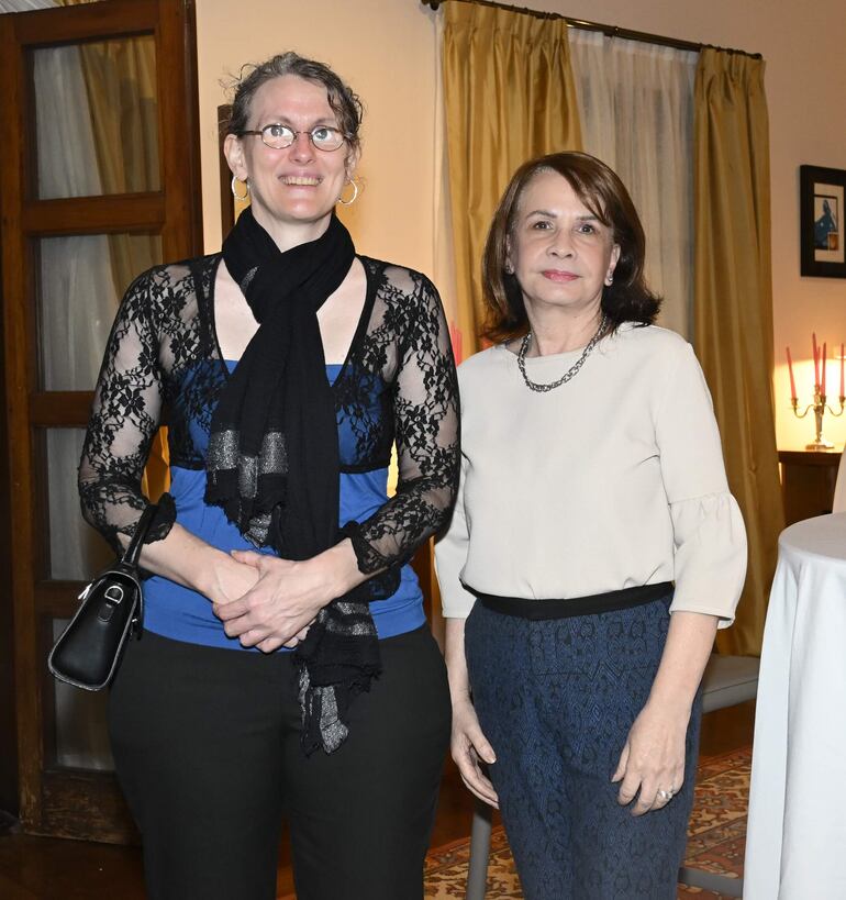 Emeline Javierre y Graciela Brizuela.