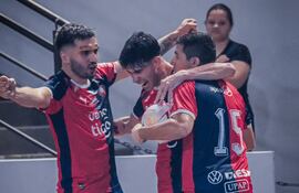 Cerro Porteño, supercampeón de la Liga Premium, jugará contra Cnel. Escurra este martes.