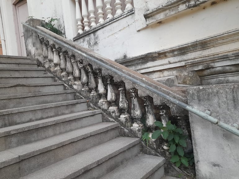Interior del edificio del Correo Paraguayo.