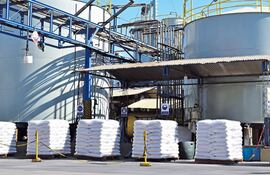 Fluoder SAECA cuenta con instalaciones en la ciudad portuaria de Villeta.