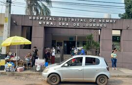 Doctora del hospital distrital de Ñemby se habría negado a atender a un menor accidentado en la madrugada de hoy, martes, y le obligó a que vaya a otro centro asistencial.