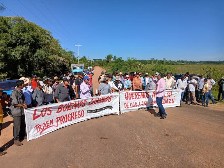 Pobladores de Borja y Mbuyapey se unen para exigir asfalto y denuncian promesas incumplidas