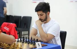 CM Juan Uvaldo Heinichen, en una de las partidas del torneo.