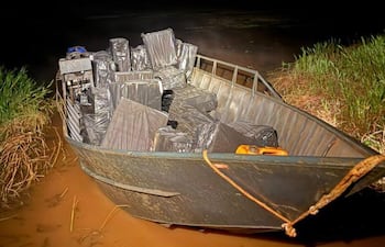 Uno de los cargamentos de droga decomisado en el lago de Itaipú.