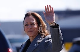 La campaña de la vicepresidenta de EE.UU. y candidata demócrata, Kamala Harris, lanzó este lunes un nuevo anuncio en el que cuenta la historia de una mujer de Arizona, casada con un militar, que está siguiendo un tratamiento de fecundación ‘in vitro’ para poder formar una familia.