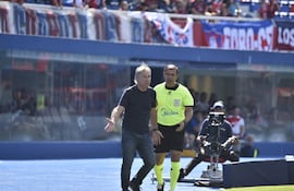 El entrenador de Cerro Porteño, Ariel Holan, ya piensa en Palmeiras, el duelo revancha por los octavos de final de la Copa Libertadores.