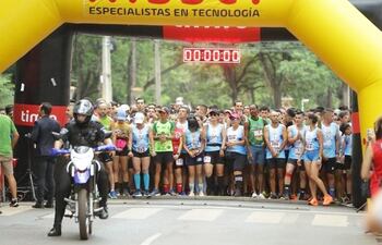 La Corrida Internacional de San Blas 2023 tuvo mucha participación de atletas.