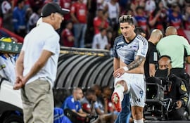 El paraguayo Guillermo Paiva (d), futbolista de Junior de Barranquilla.