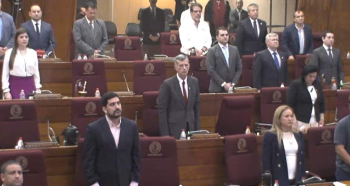 Pedrozo: “Minuto de silencio” en Diputados opacado por el blindaje cartista a Centurión