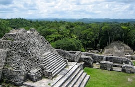 Ruinas Mayas en Caracol, Belice.