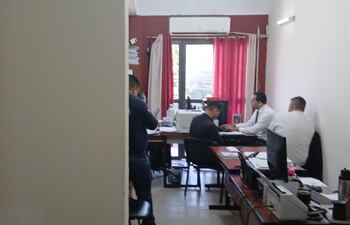 El comerciante Jorge Aníbal Núñez (42), alias “Loca”, en el momento en que se encontraba declarando en la fiscalía de Coronel Oviedo.