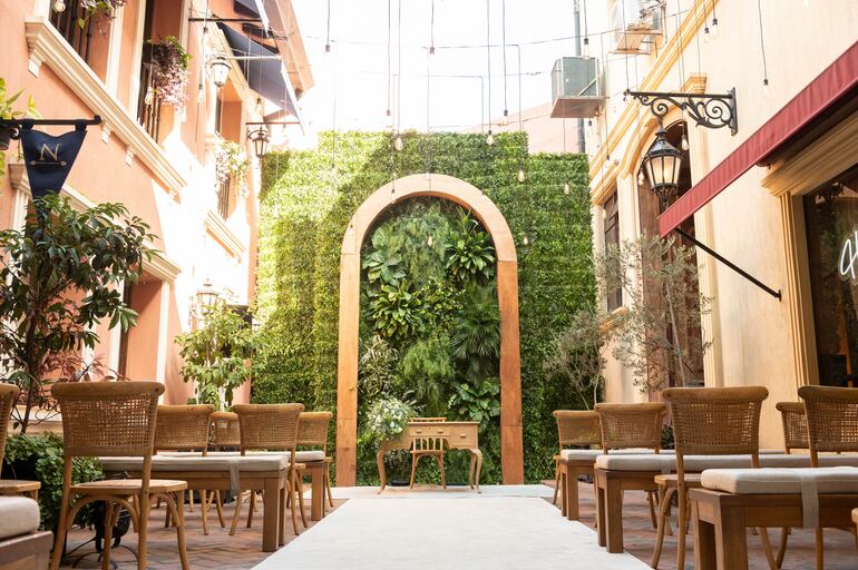 La fiesta de bodas fue ampliamente decorada por Adrián Aguirre de Wedo Producciones.