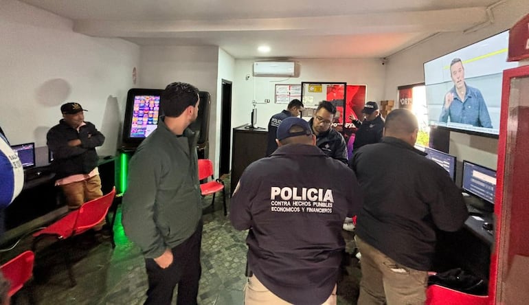 Conajzar allana locales ante presuntas apuestas deportivas ilegales en Pedro Juan Caballero
