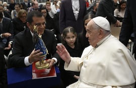 Papa Francisco y la Virgen de Caacupé