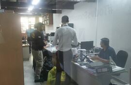 Allanamiento de la Administración de la Facultad de Arquitectura de la UNA.