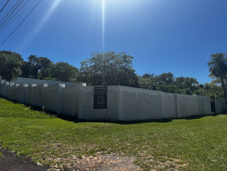 Proyecto inmobiliario frente al anfiteatro José Asunción Flores.